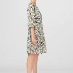 HALLHUBER Hängerchen Aus Leichter Viskose-Qualität Mit Blätterprint Eucalyptus 10 HALLHUBER Hängerchen Aus Leichter Viskose-Qualität Mit Blätterprint Eucalyptus -ONLY Geschäft unnamed file 1000