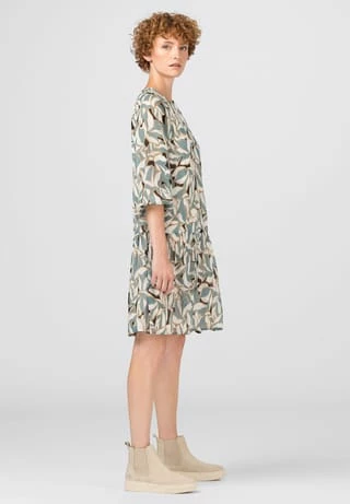 HALLHUBER Hängerchen Aus Leichter Viskose-Qualität Mit Blätterprint Eucalyptus 6 HALLHUBER Hängerchen Aus Leichter Viskose-Qualität Mit Blätterprint Eucalyptus – Bild 4