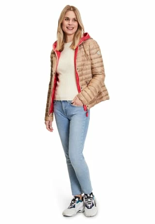 AMBER & JUNE Steppjacke Mit Kapuze Golden Sand 7 AMBER & JUNE Steppjacke Mit Kapuze Golden Sand – Bild 5