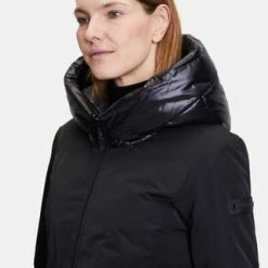 BETTY BARCLAY Wendejacke Mit Kapuze Schwarz 22 BETTY BARCLAY Wendejacke Mit Kapuze Schwarz -ONLY Geschäft unnamed file 1223