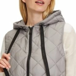 Cartoon Steppweste Mit Kapuze Steeple Gray 16 Cartoon Steppweste Mit Kapuze Steeple Gray -ONLY Geschäft unnamed file 1496