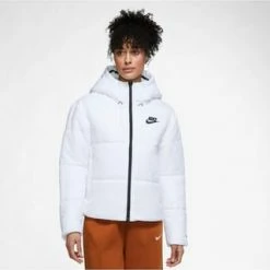 NIKE SPORTSWEAR Steppjacke NSW Reißverschluss,Reißverschluss-Tasche Damen White-black-black 12 NIKE SPORTSWEAR Steppjacke NSW Reißverschluss,Reißverschluss-Tasche Damen White-black-black -ONLY Geschäft unnamed file 1642
