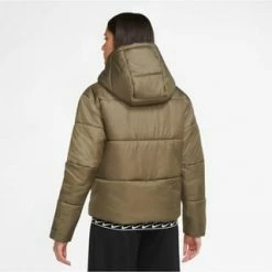 NIKE SPORTSWEAR Steppjacke NSW Reißverschluss,Reißverschluss-Tasche Damen Medium Olive-black-white 12 NIKE SPORTSWEAR Steppjacke NSW Reißverschluss,Reißverschluss-Tasche Damen Medium Olive-black-white -ONLY Geschäft unnamed file 1650