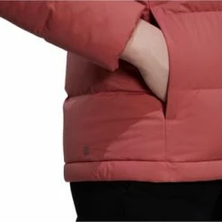 Adidas Daunenjacke Helionic Knopfleiste,Reißverschluss,Reißverschluss-Tasche Damen Wonder Red 19 Adidas Daunenjacke Helionic Knopfleiste,Reißverschluss,Reißverschluss-Tasche Damen Wonder Red -ONLY Geschäft unnamed file 1925