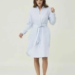 LEXINGTON® Hemdblusenkleid Isa Linen Lt Blue/ White Stripe 10 LEXINGTON® Hemdblusenkleid Isa Linen Lt Blue/ White Stripe -ONLY Geschäft unnamed file 265