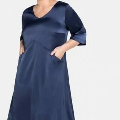 Sheego Cocktailkleid Dunkelblau -ONLY Geschäft unnamed file 57